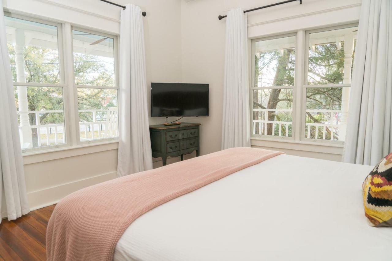 Abita Springs Hotel エクステリア 写真